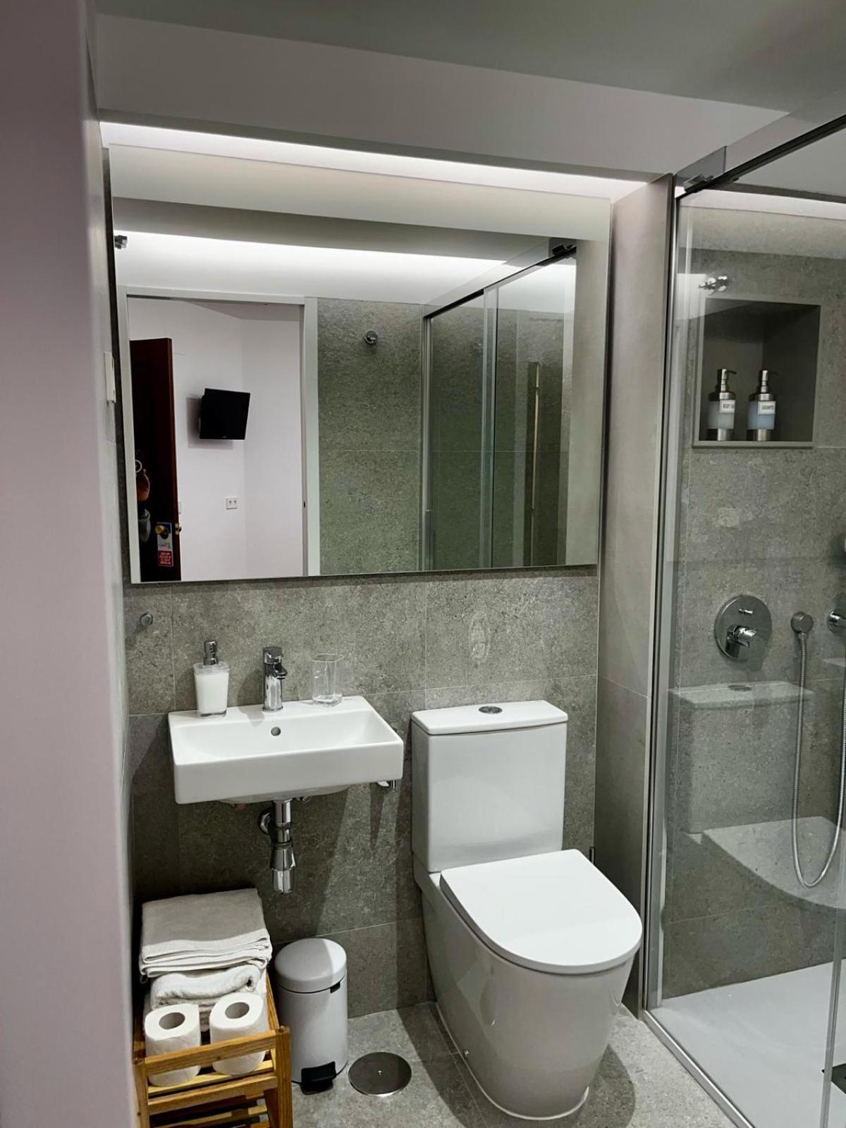 Hostal Charo II Santiago de Compostela Kültér fotó