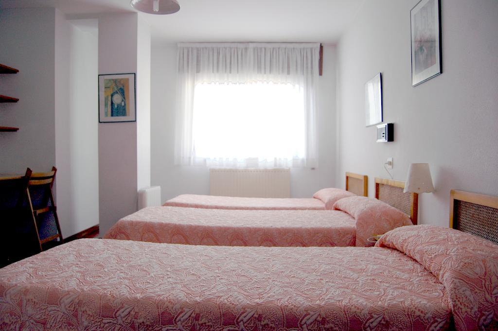 Hostal Charo II Santiago de Compostela Szoba fotó